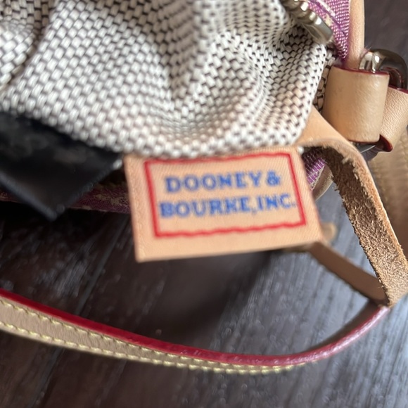 Dooney and Bourke Vintage Barrel Signature mini bag - Picture 8 of 12
